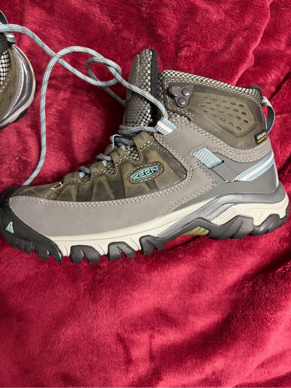 Keen women’s Targhee III waterproof mid hiking boots magnet/atlantic blue sz 7.5